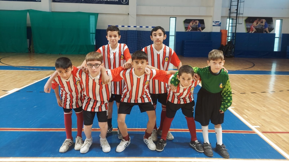 Muslubey Ortaokulu Futsal Takımı Yarı Finalde